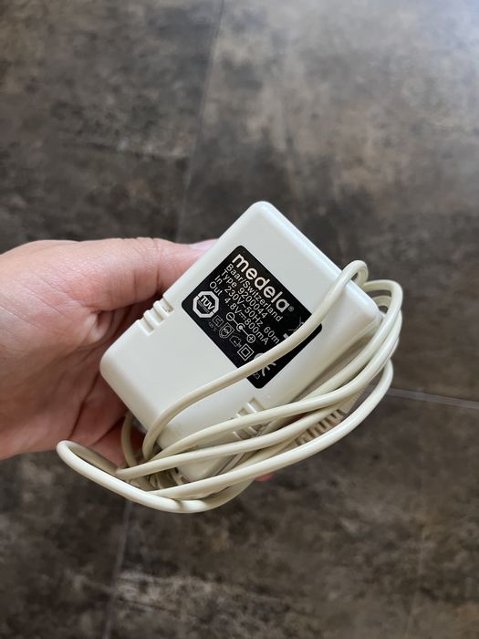 Електрическа помпа за кърма Medela Swing