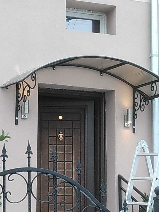Метални и ковани врати