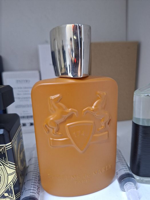 Продам оригинал парфюм