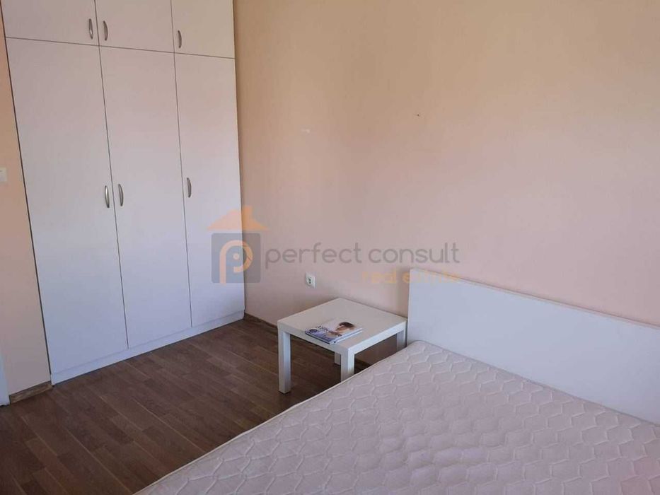 Дава се под наем Тристаен апартамент в Пловдив, Кършияка - 100 кв.м за 425 € - Снимка #2