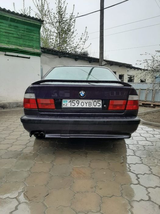 BMW е34 бампер пароги фары