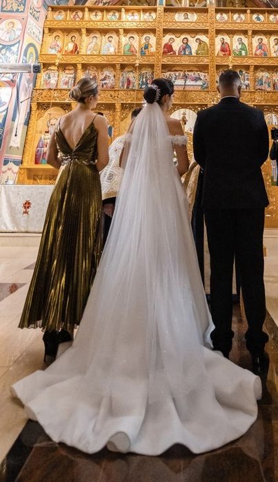 Rochie albă de mireasă