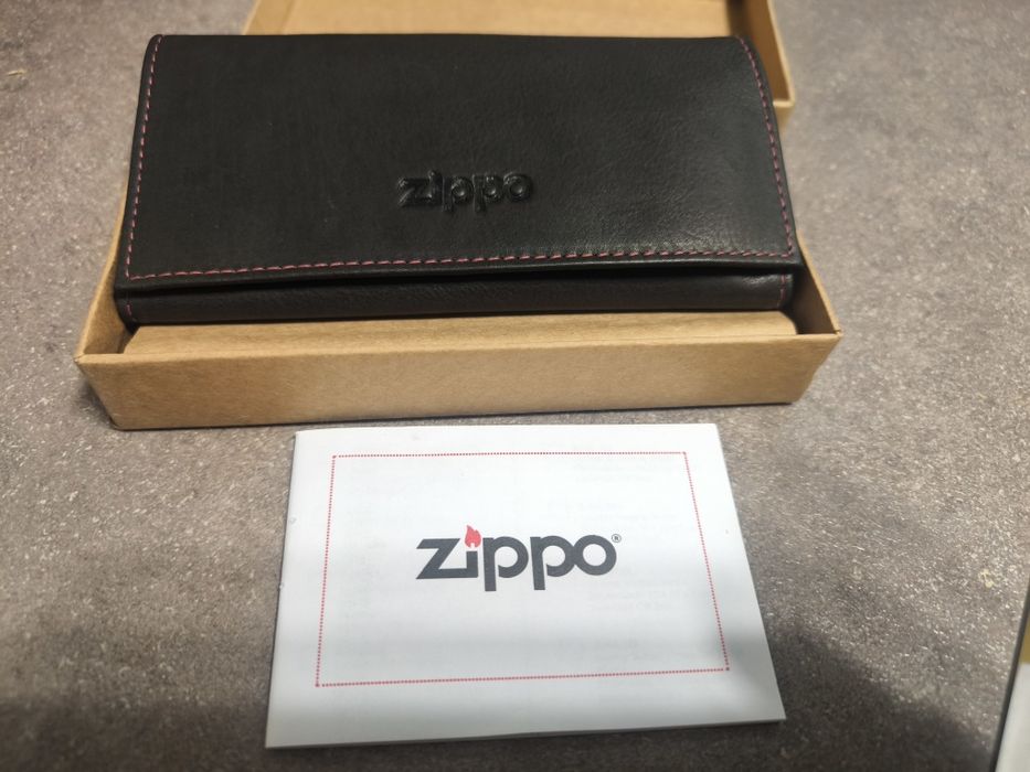 Portofel zippo nou