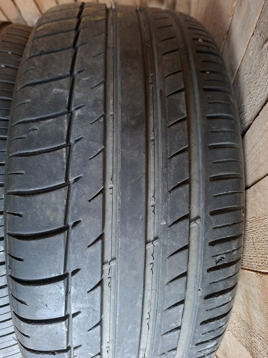 Продам шины 235/45/18 Китай