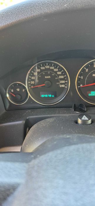 km reali 165 000 jeep commander foarte bine intretinut