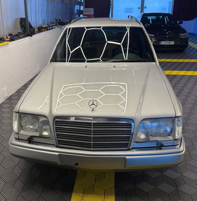 Mercedes w124, 320 E, automat, 7 locuri, impecabil