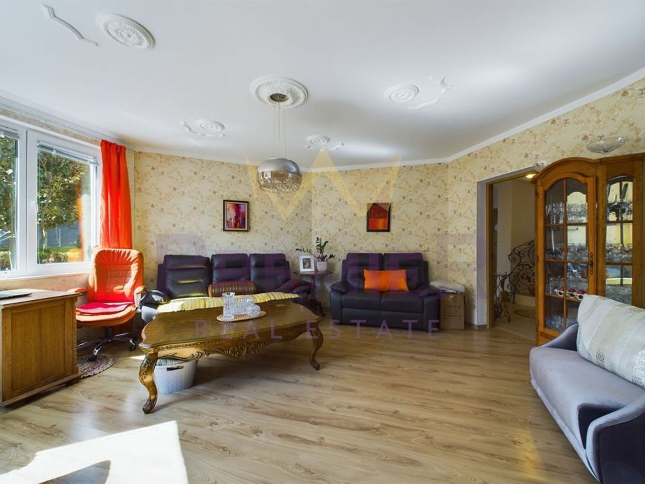 Продава се Къща в с. Осеново, Област Варна - 234 кв.м за 1347 €/кв.м - Снимка #10