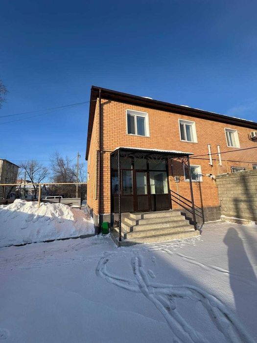 Таунхаус в районе Военного городка