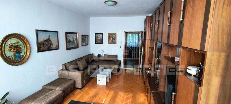 Продава се Двустаен апартамент в София, Борово - 63 кв.м за 2300 €/кв.м - Снимка #2