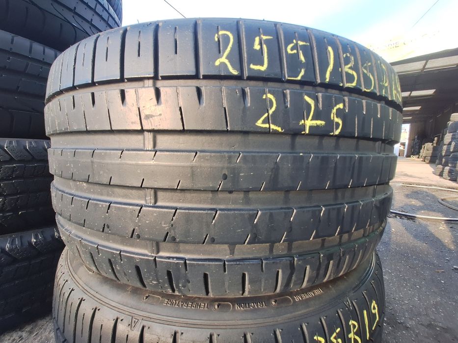 2 anvelope vara 255/35r19 Falken Montaj Gratuit