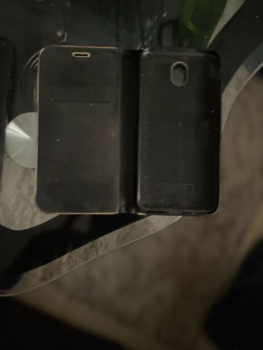 Телефон Samsung J7