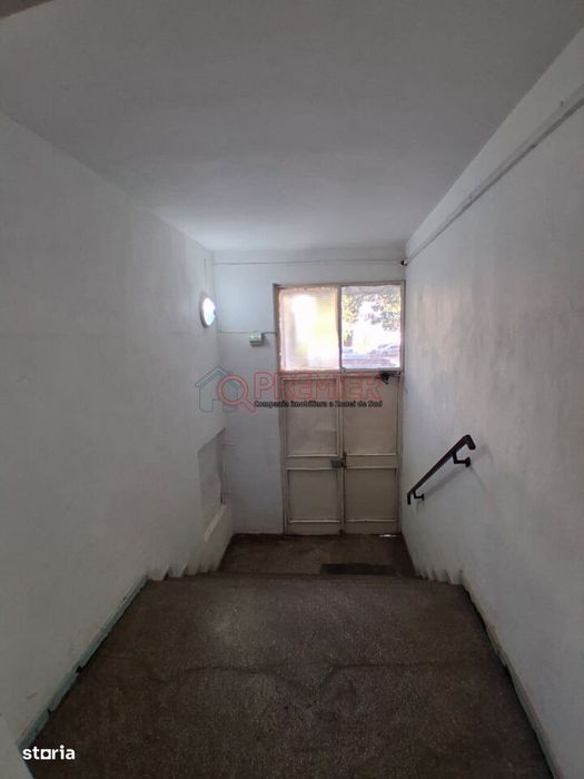 Berceni - Aparatorii Patriei - 3 camere decomandat