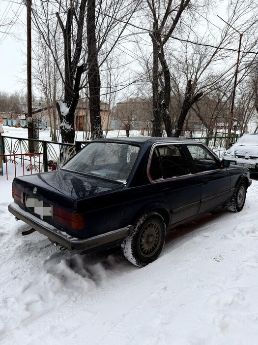 Продам BMW E30, 1.8 инжектор