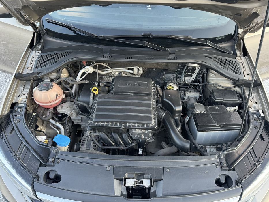 Авто Volkswagen polo