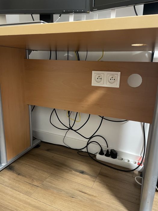 Офис бюро / бюро