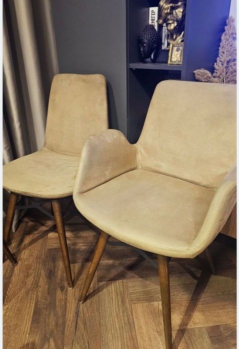 Трапезни столове