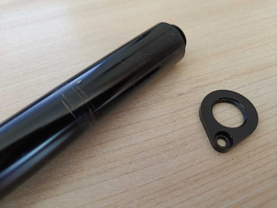 Проходна ос 20mm за вилка Fox