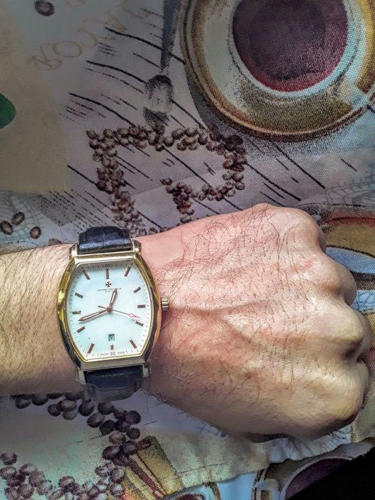 Швейцарские проба(750)позолоченные часы