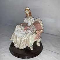 Bibelou femeie de epocă