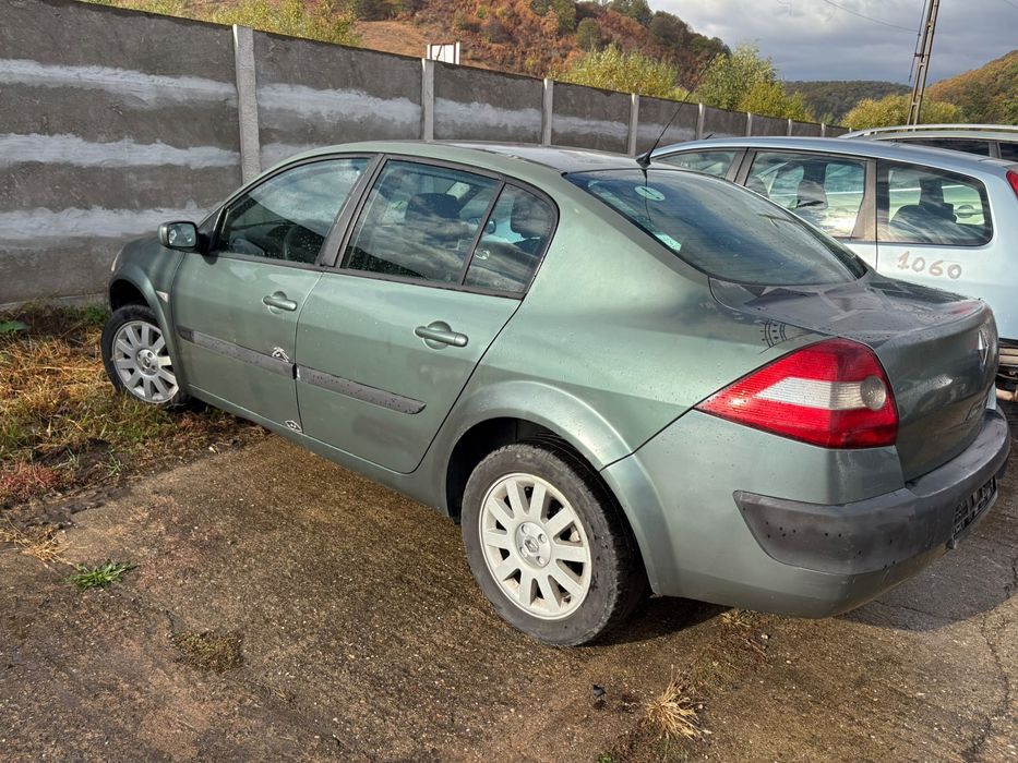 Dezmembrez Renault Megane , an 2005 , 1.5 DCI , 101 cp , cod motor K9K-F7