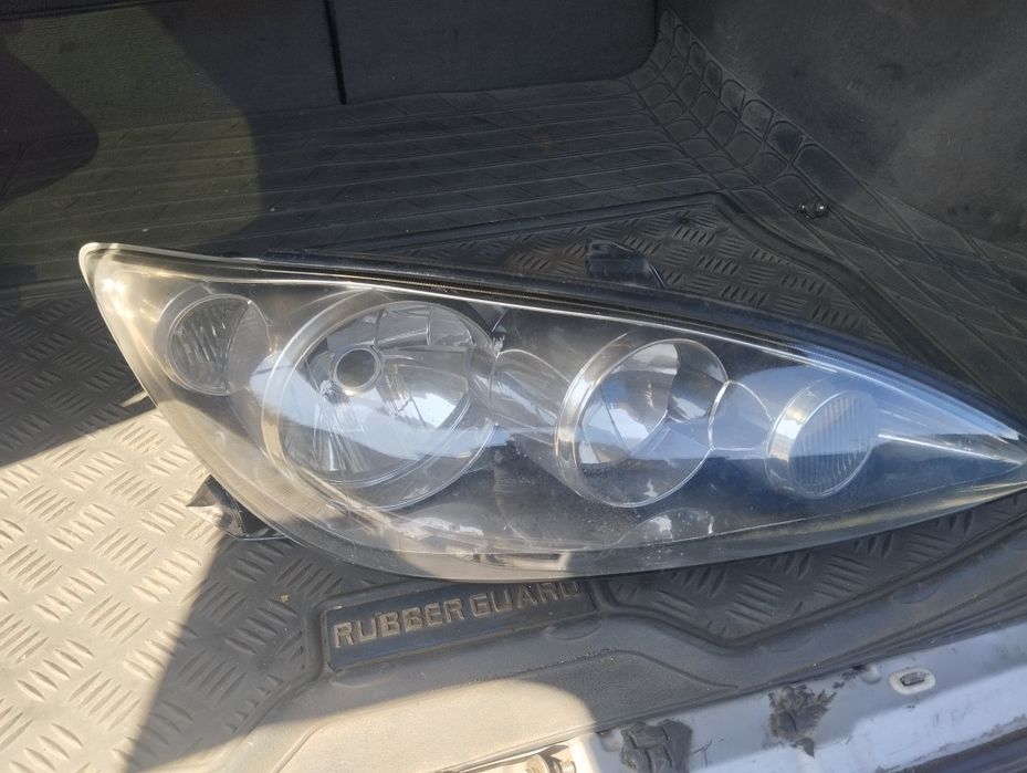 Продам фару Камри 30