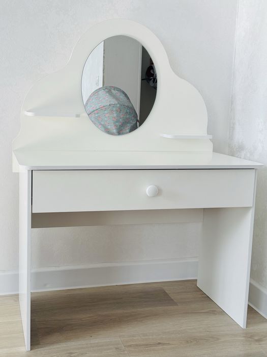 Туалетный столик детский