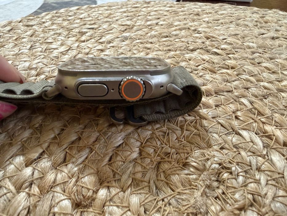 Apple Watch Ultra 2 49mm Titanium