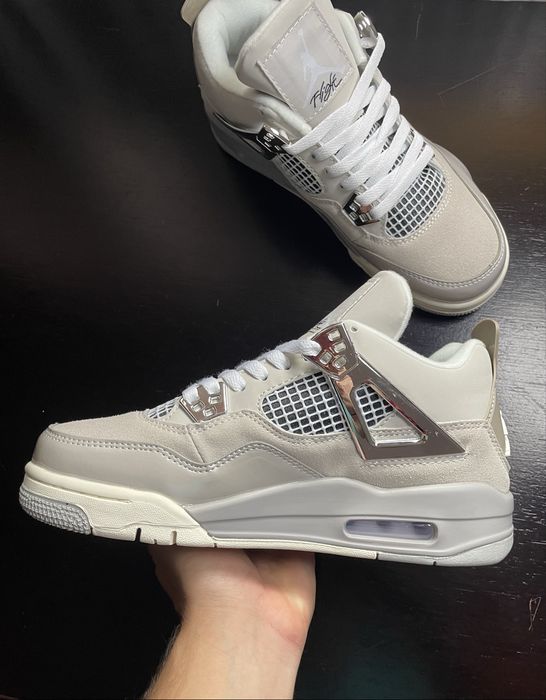 Jordan 4 Frozen Moments Retro Adidasi Noi Marimea 38,39,40,43
