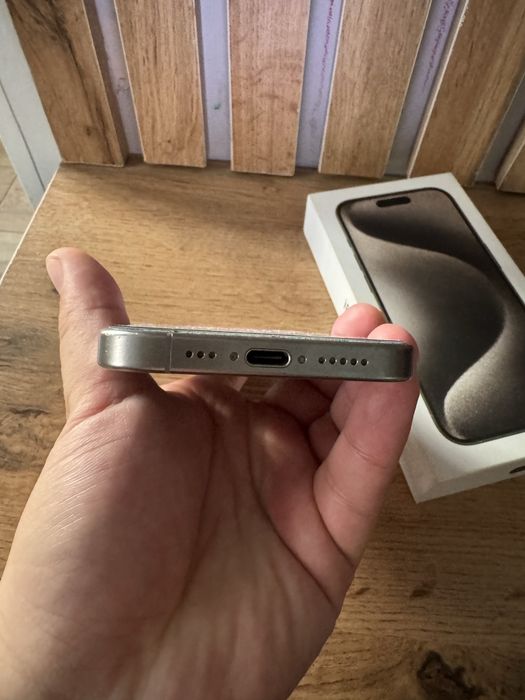 Продам iphone 15 pro 128