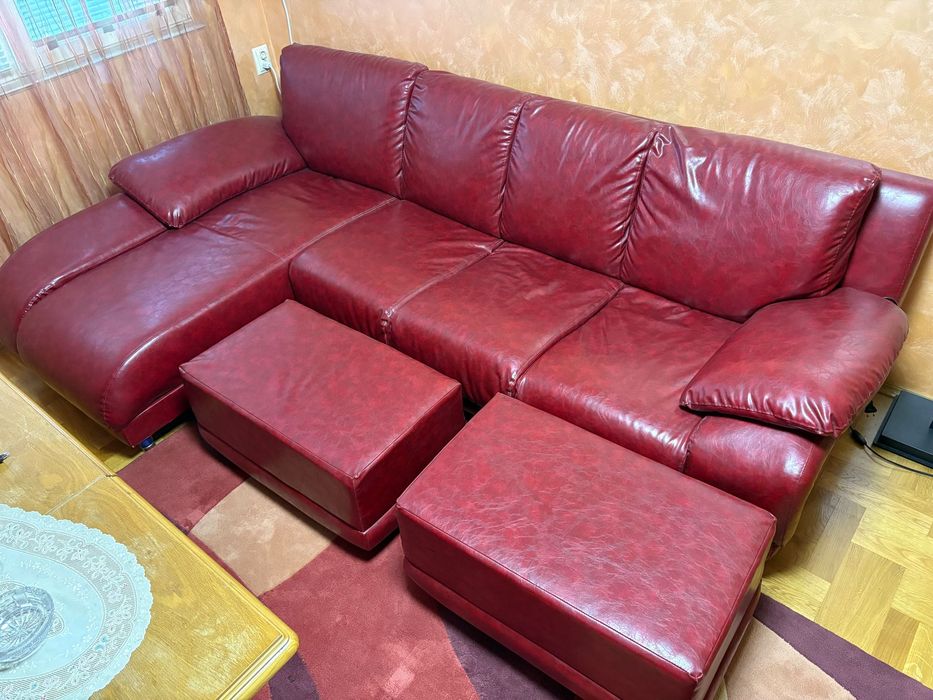 Диван от естествена кожа