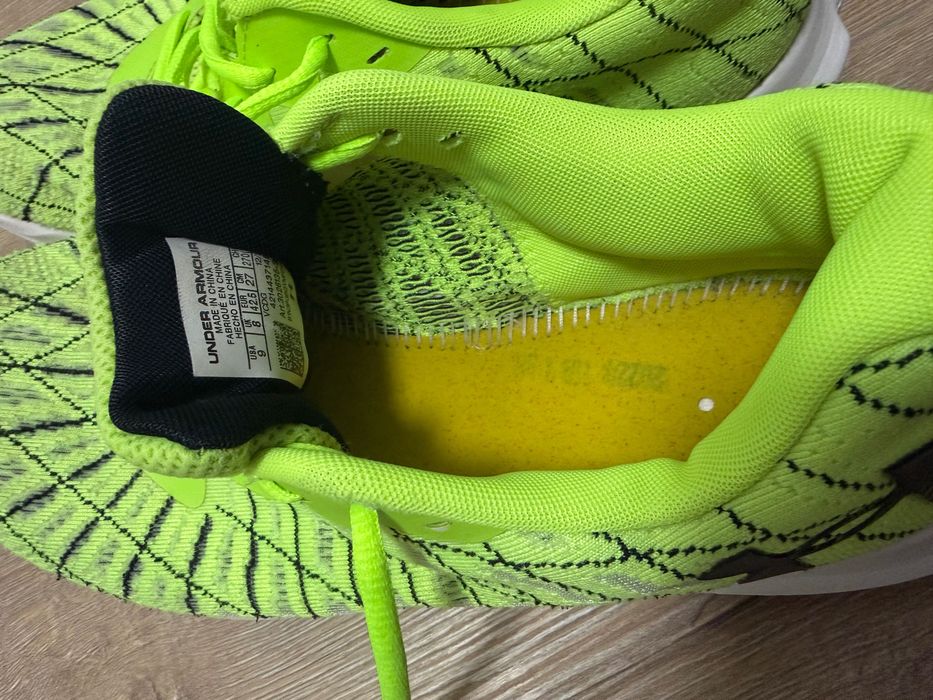 Adidasi Under Armour 42,5