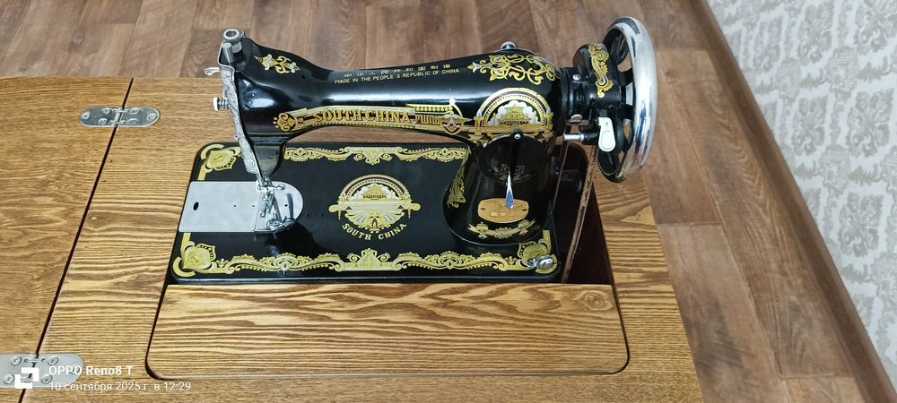 Продам швейную машинку