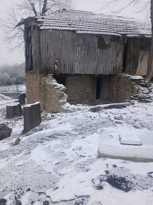 Къща в село Голяма Брестница