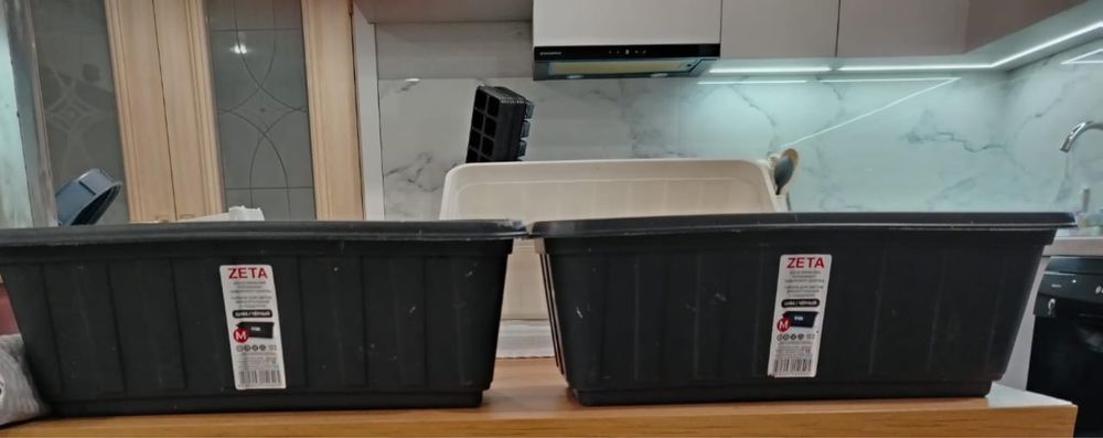 Продам горшки набором