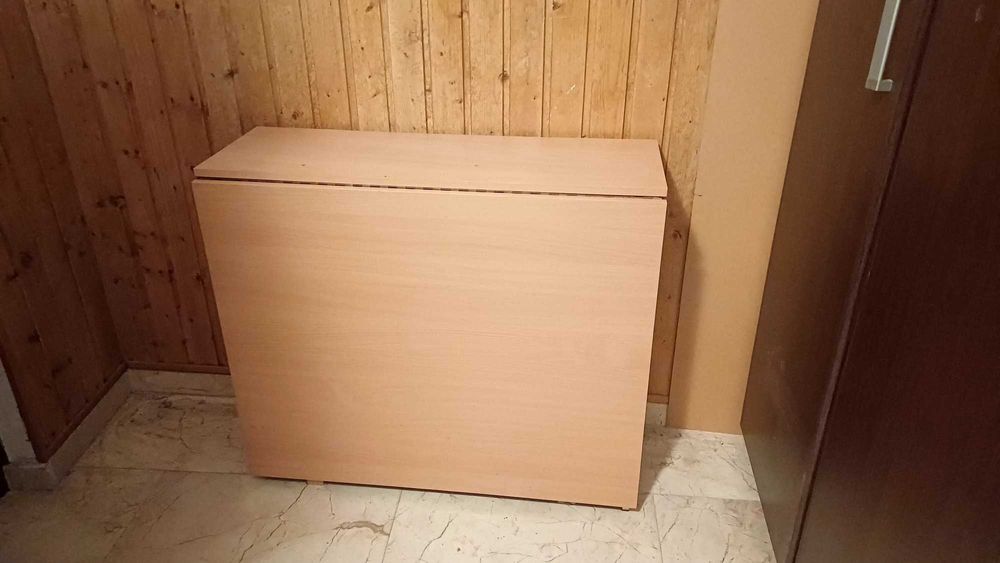 Masa 6 persoane. Cireș.