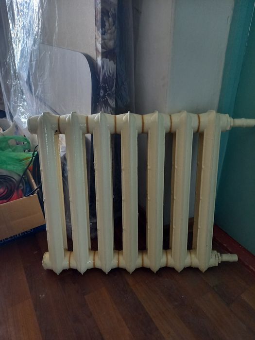 Продаётся чугунная батарея