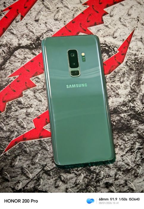 Samsung S9+ продам