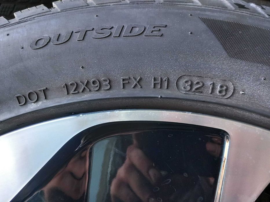 Jante  VW ID3 Anvelope vara Bridgestone  215 55 18