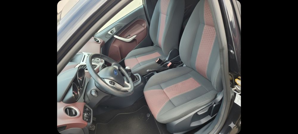 Ford fiesta 1.4 benzina cutie de viteze AUTOMATA