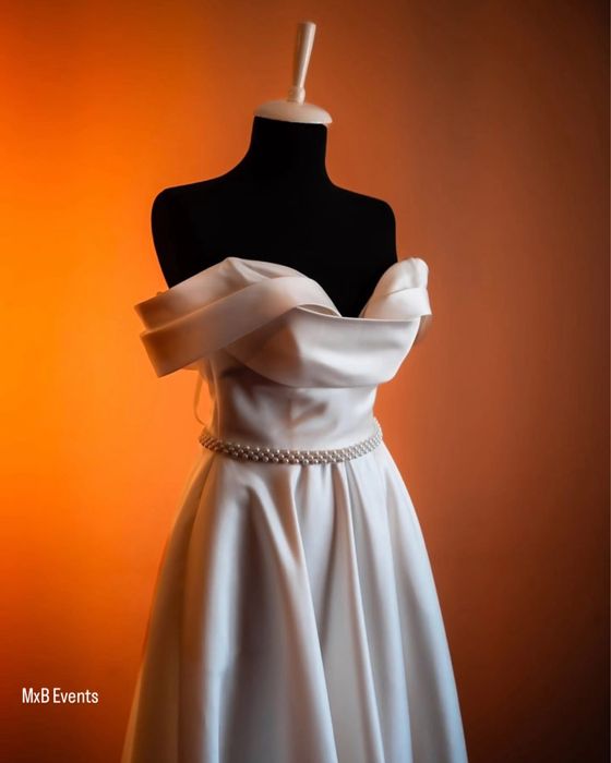 Cort evenimente Scaune Chiavari Bust  Menechini