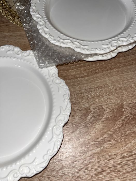 Продам обеденные тарелки 10 штук