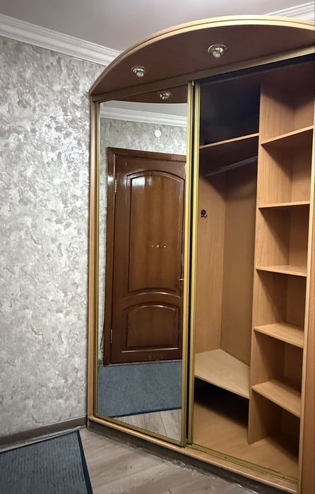 Шкаф в корридор