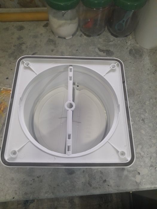 Обратный клапан для вентиляцию 150 000сум