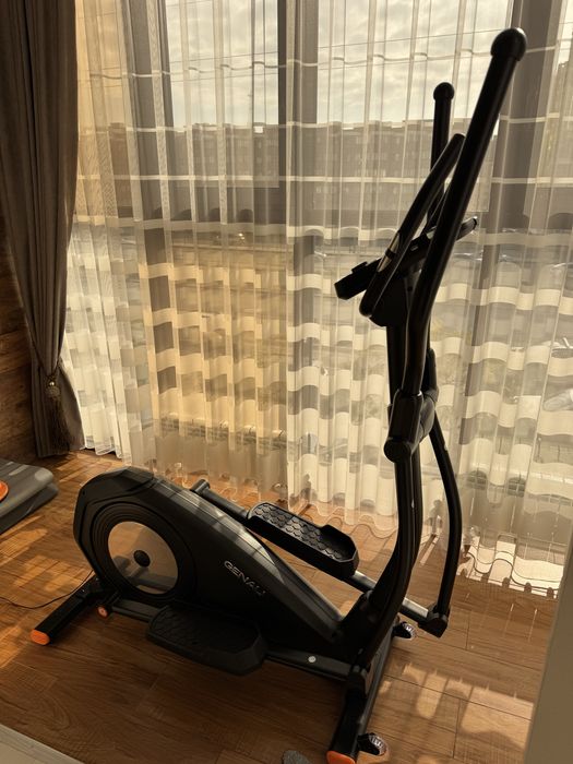 Продам Элипс новый.