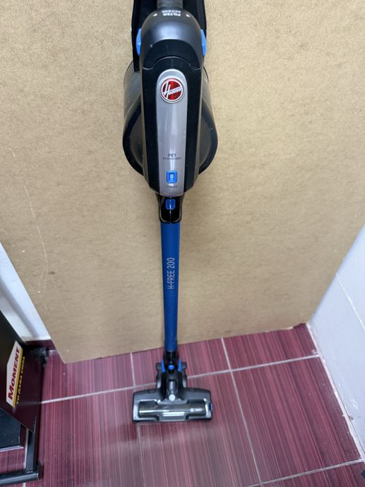 Вертикална прахосмукачка Hoover H-Free 200