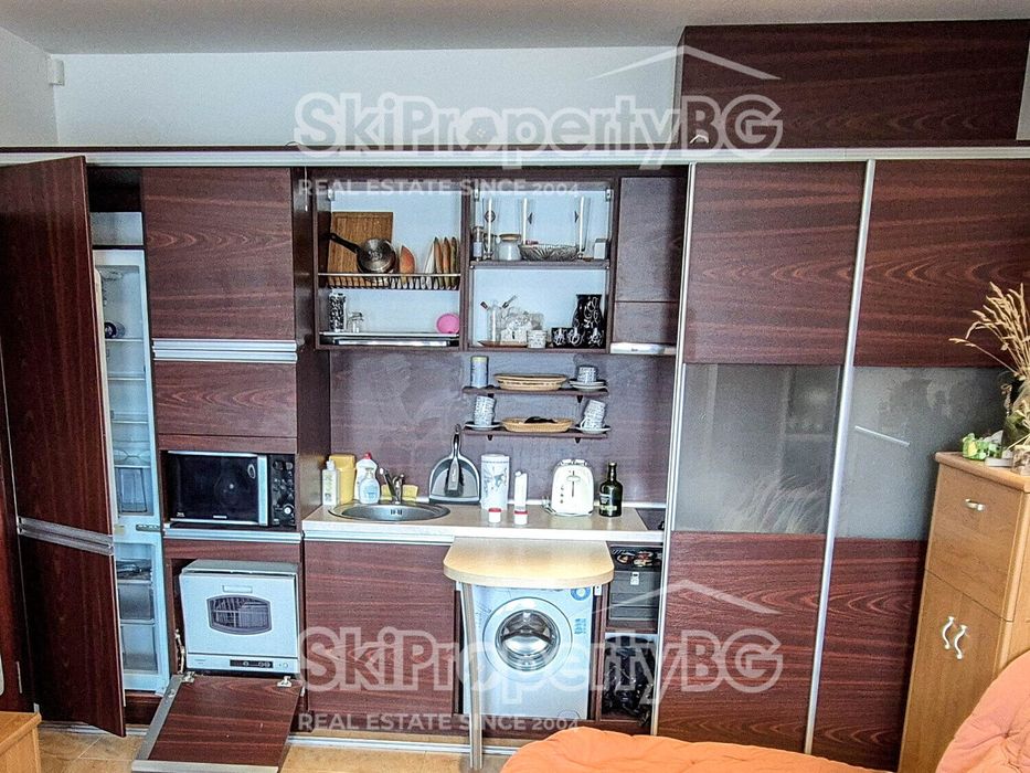 Обзаведен апартамент в Голф клуб Ибър с гледка към Рила!