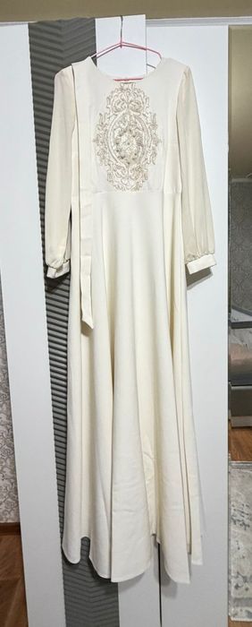 Продам платье новые красивые