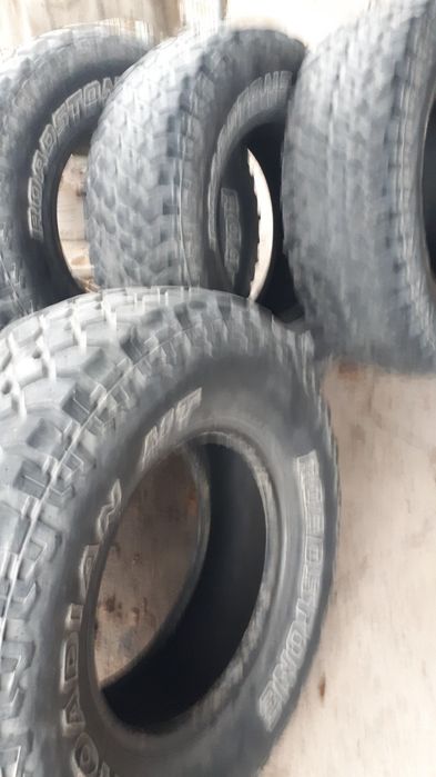 Продам комлект шины б/у