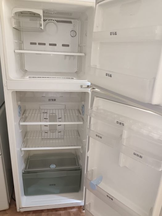 Продам холодильник Samsung