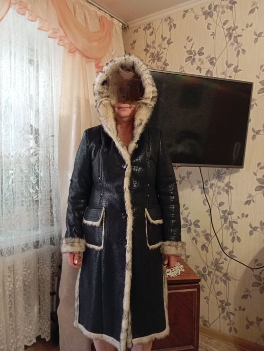 Дублёнка (искуст.)б/у в хорошем состоянии,разм.48.
